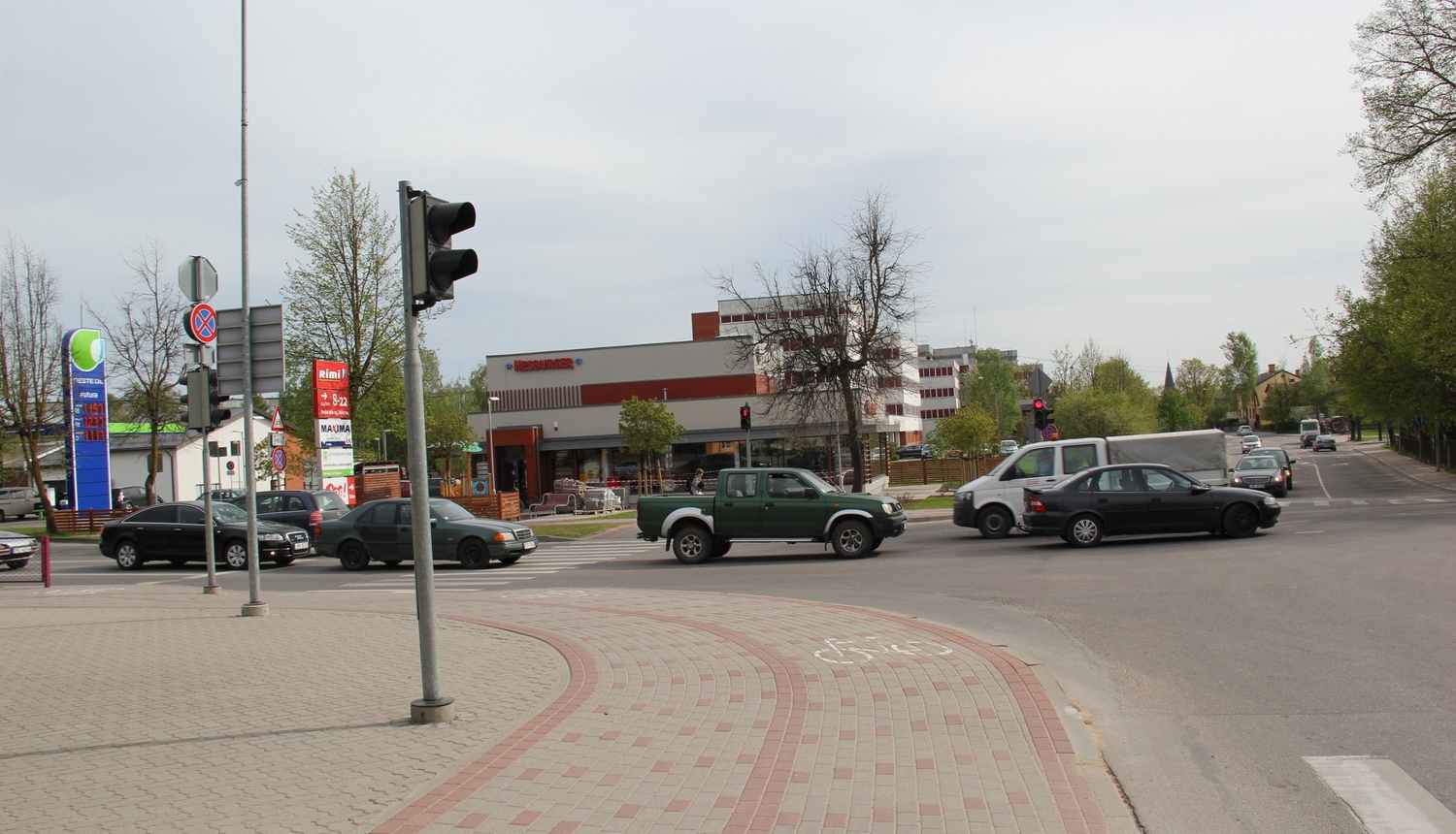 Satiksmes ierobežojumi Raudas un Kurzemes ielu krustojumā