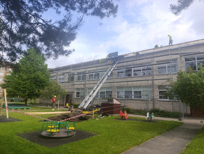 PII "Taurenītis" jumta atjaunošanas procesā