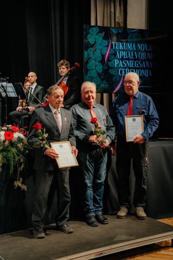 Apbalvošanas ceremonija