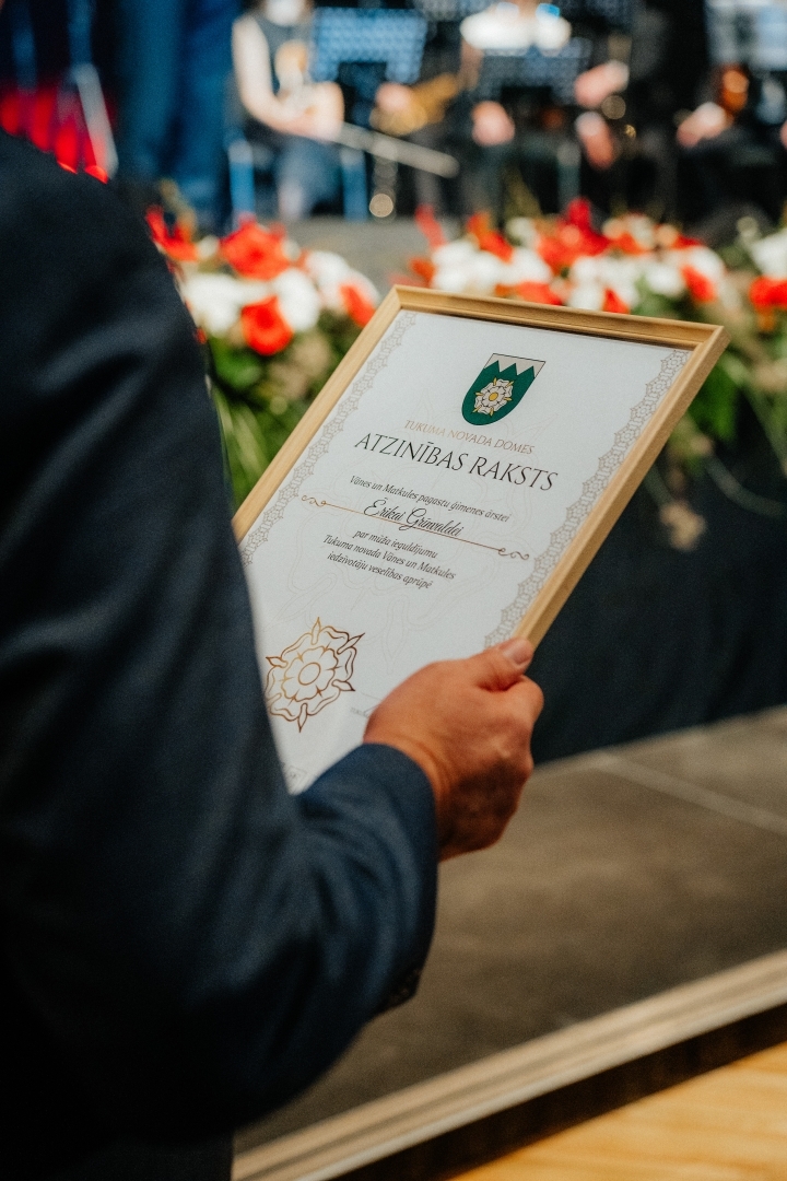 Apbalvošanas ceremonija